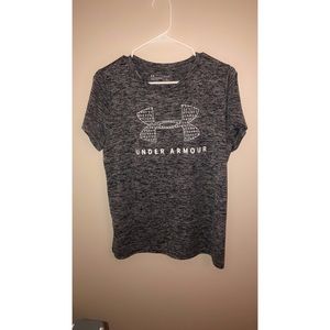 Black and gray women’s Under Armour shirt, large